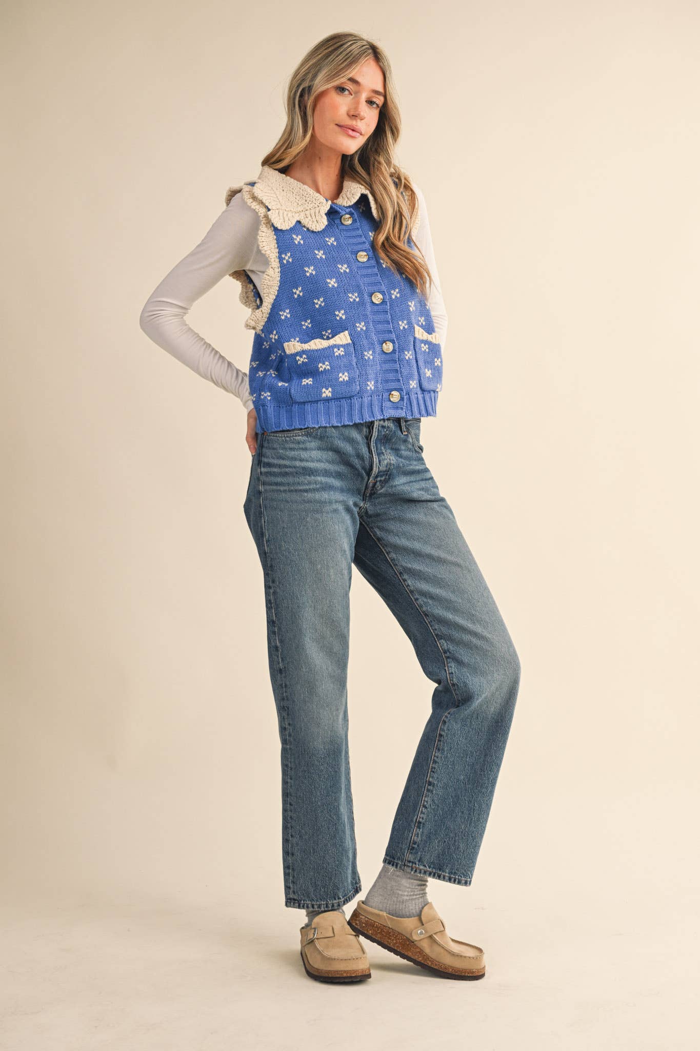 DOLL COLLAR SWEATER VEST