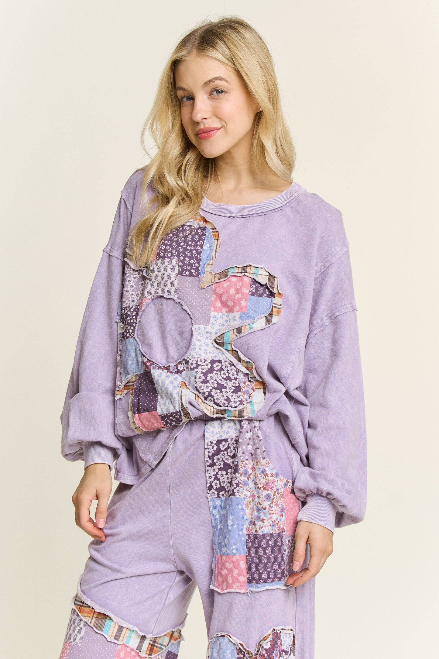 Mineral Washed Patch Daisy Longsleeve