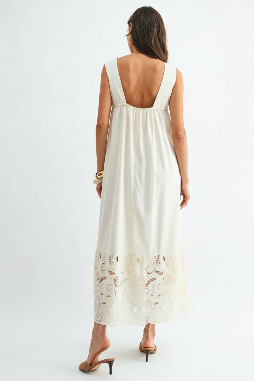 BOHO MAXI DRESS WITH LACE DETAILS