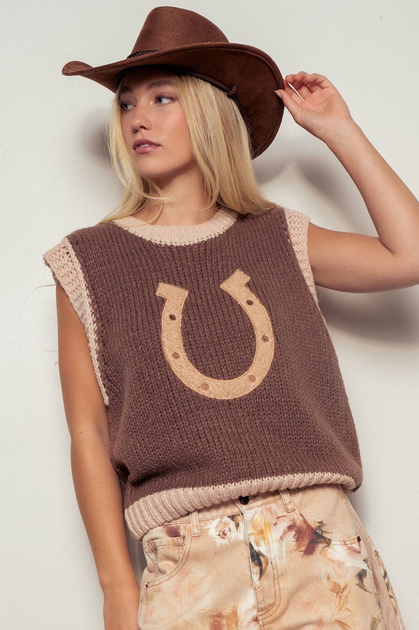 Western Horseshoe Crochet Knit Ribbed Trim Sweater Vest