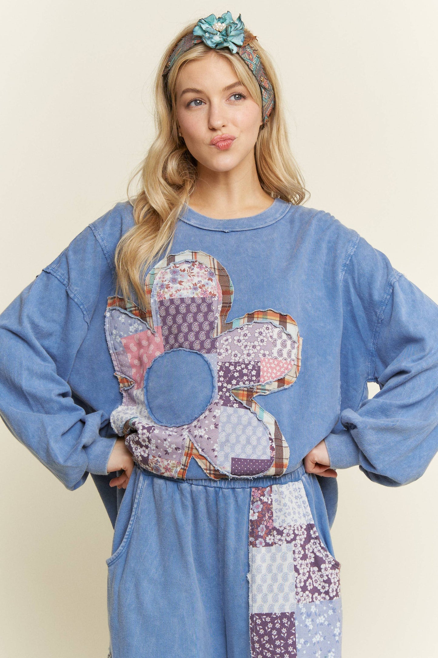 Mineral Washed Patch Daisy Longsleeve
