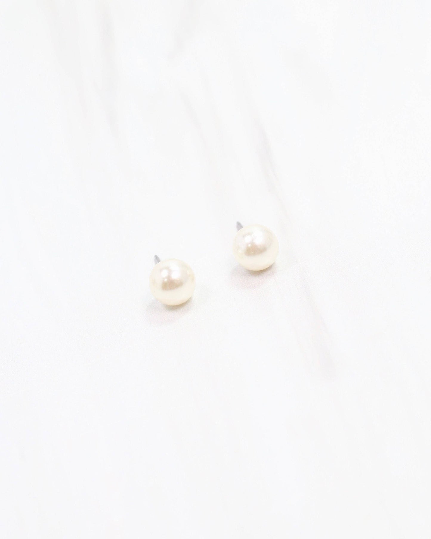 Foran Petite Pearl Stud Gold