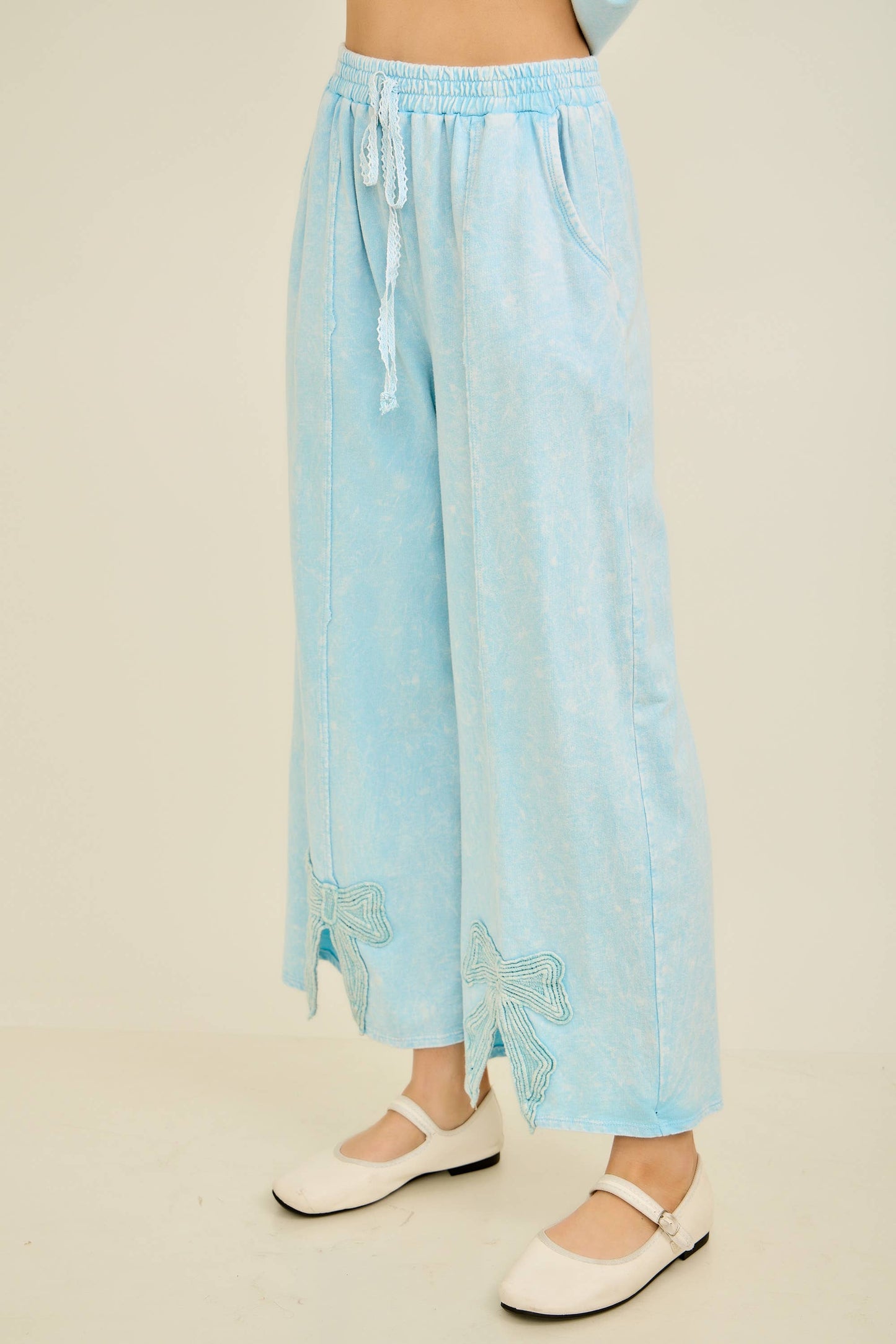 Mineral Washed Cute Bow trim Slit Pants