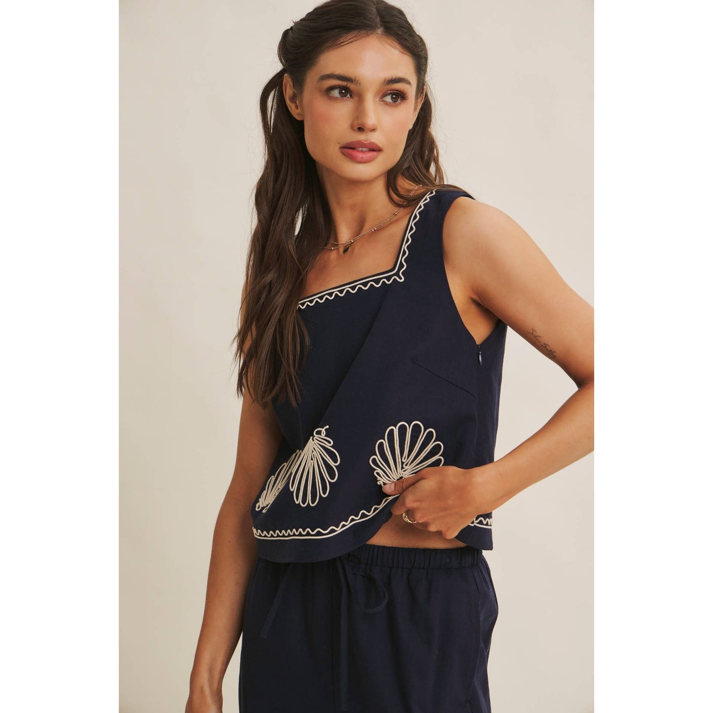 LUXURY COASTAL SEASHELL EMBROIDERED TOP