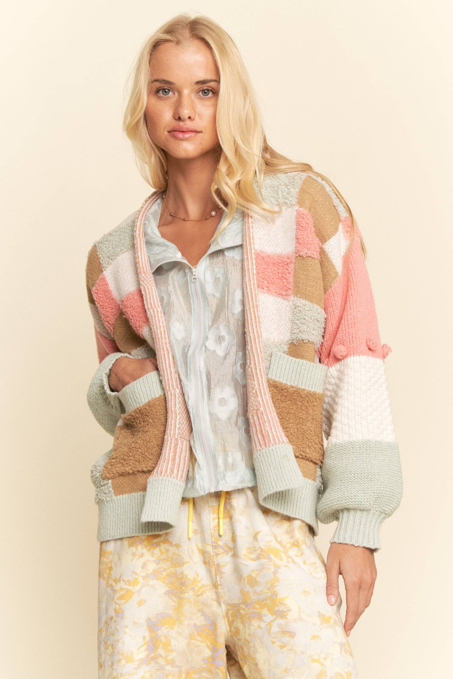LONG SLEEVE PATCHWORK CARDIGAN FRONT ZIPPER