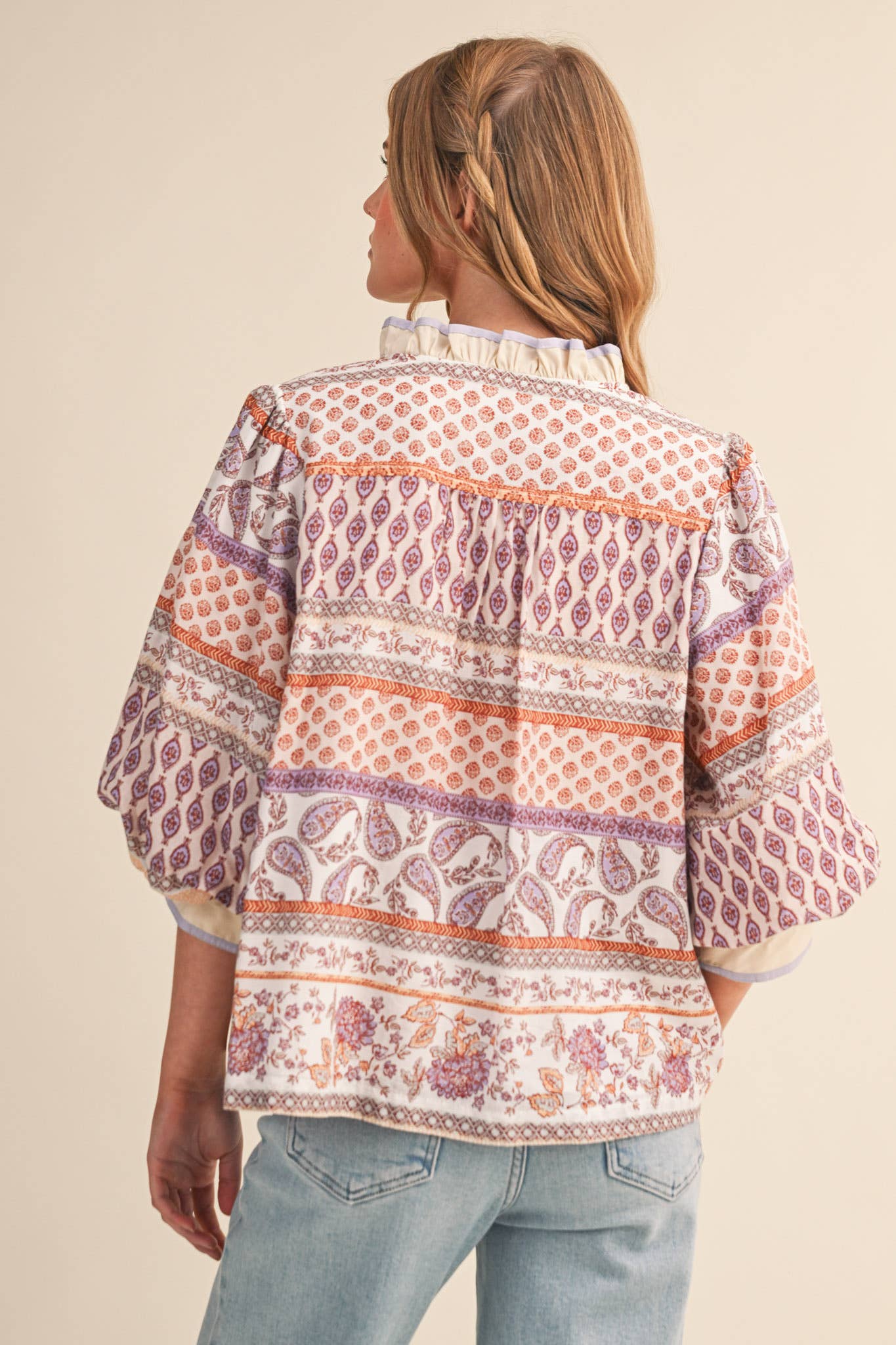 EXCLUSIVE PRINT BUBBLE SLEEVE V NECK TOP