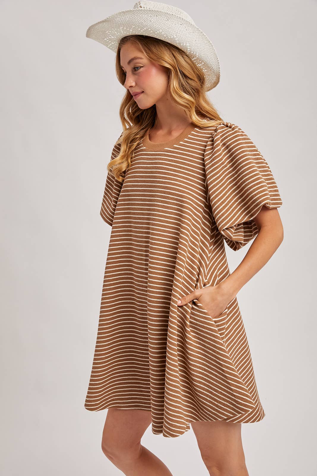 PUFF SLEEVES BILLOWY SILHOUETTE STRIPED DRESS