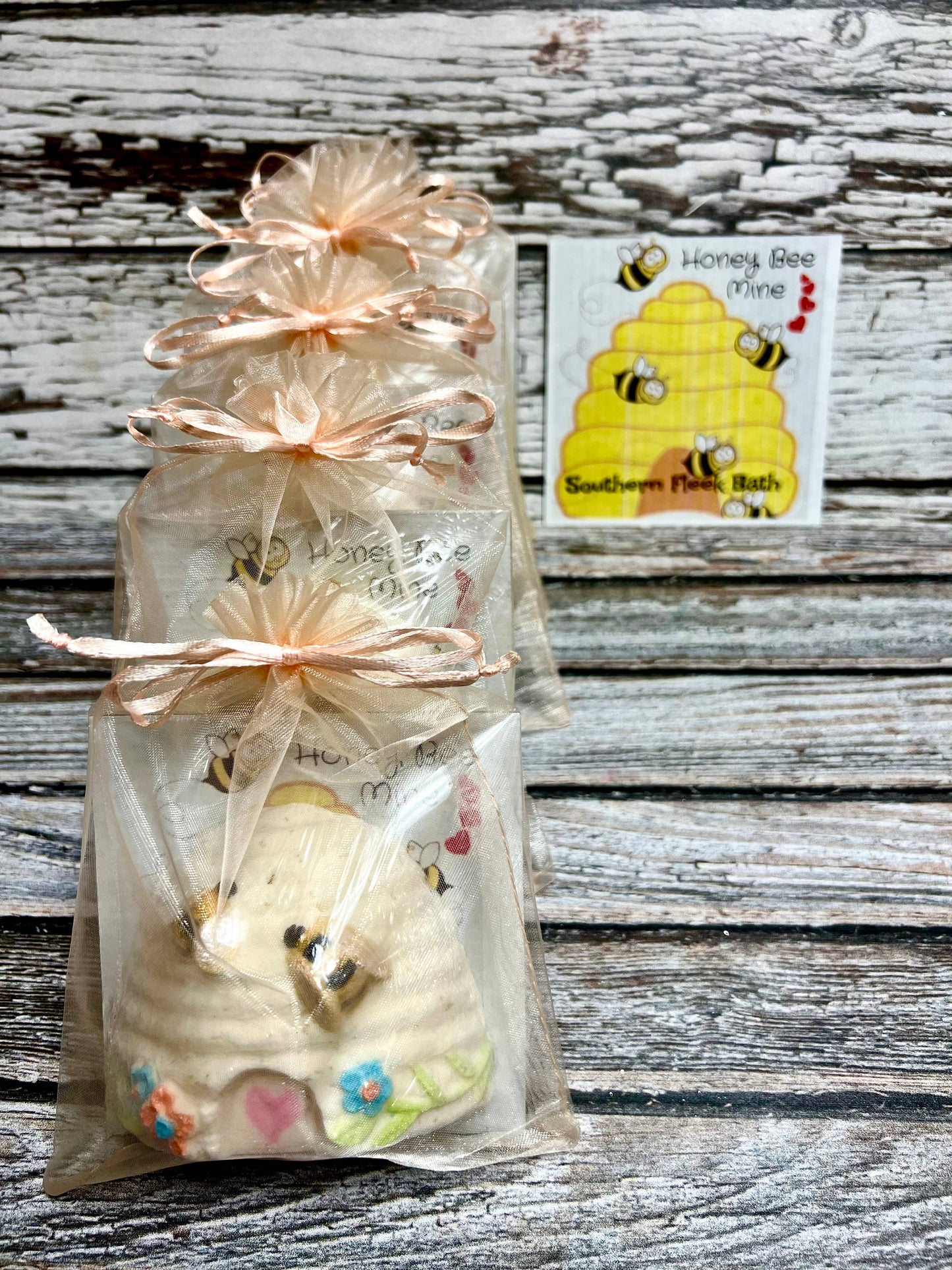 Honey Bee Mine Bath Bomb
