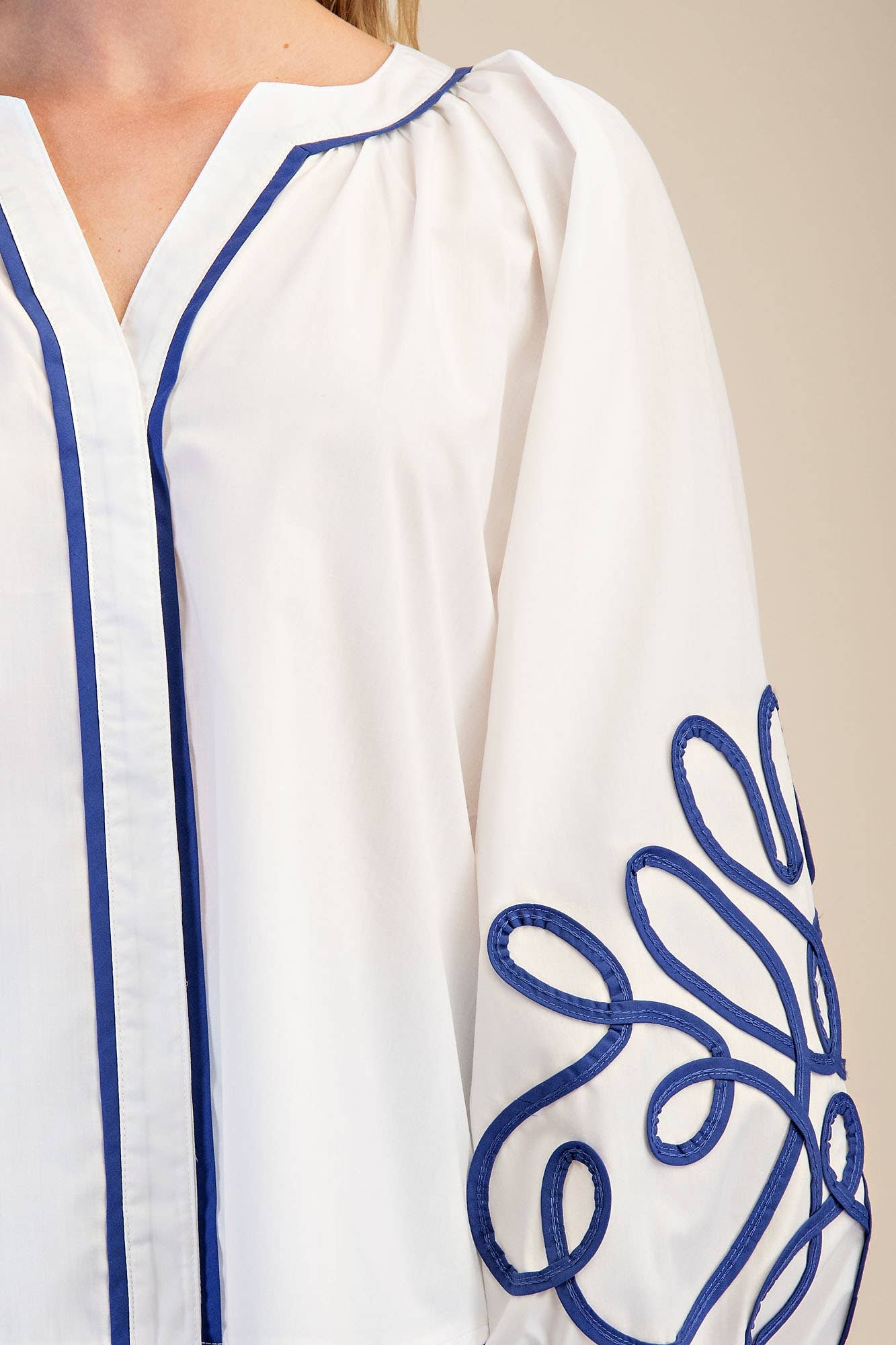 Soutache Contrast Detail Puff Sleeve Blouse