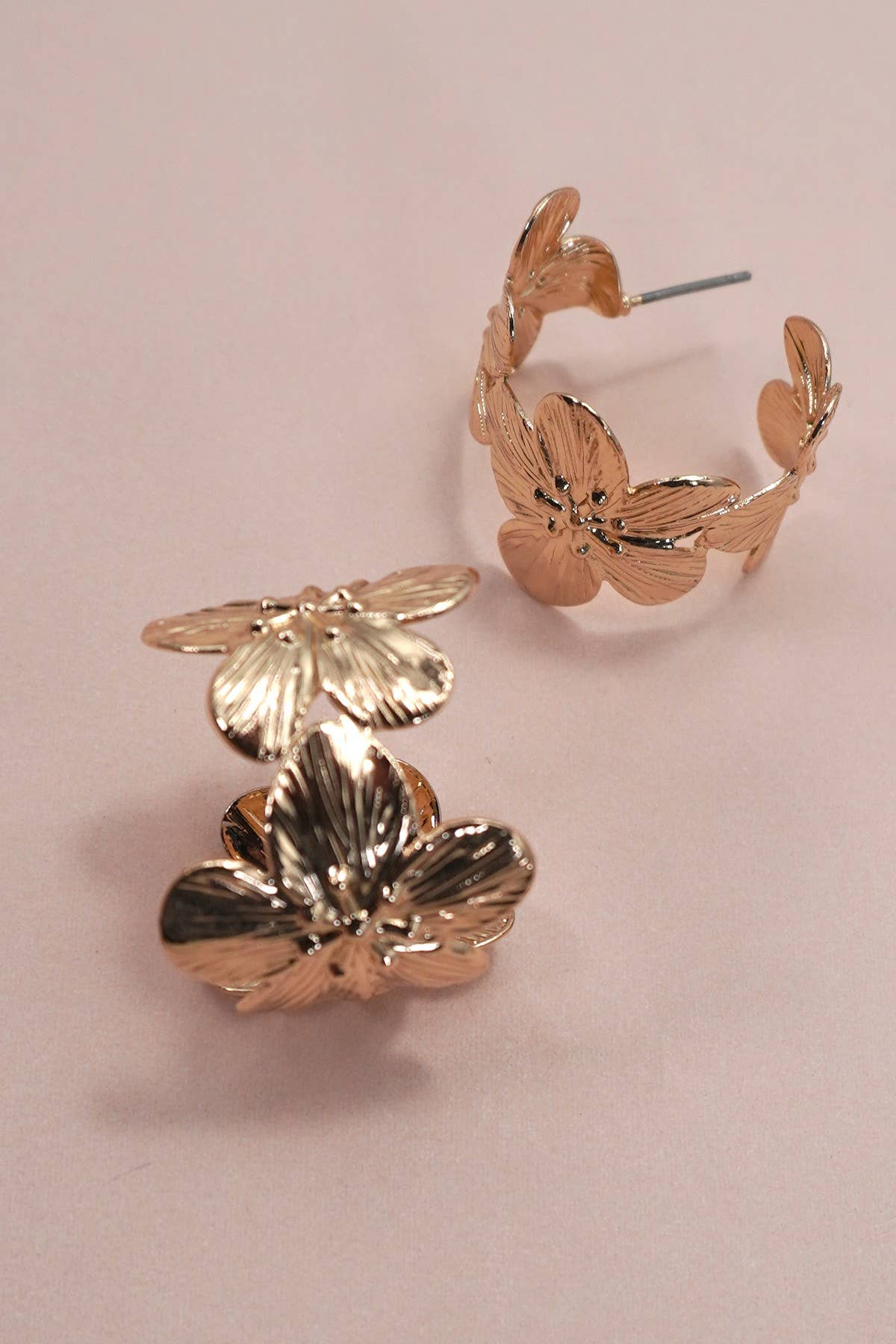 MULTI FLOWER CIRCULAR HOOP EARRINGS