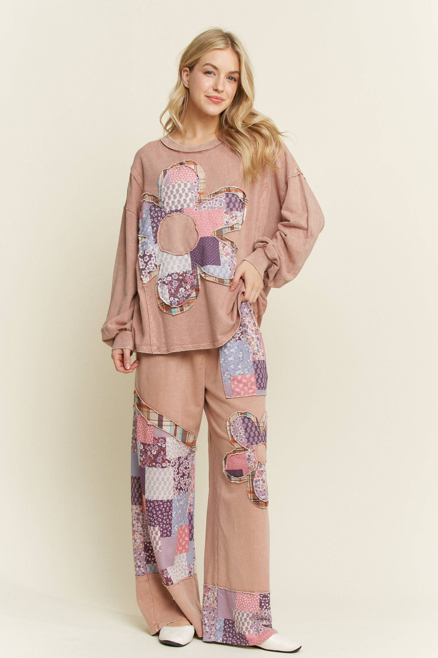 Mineral Washed Patch Daisy Longsleeve