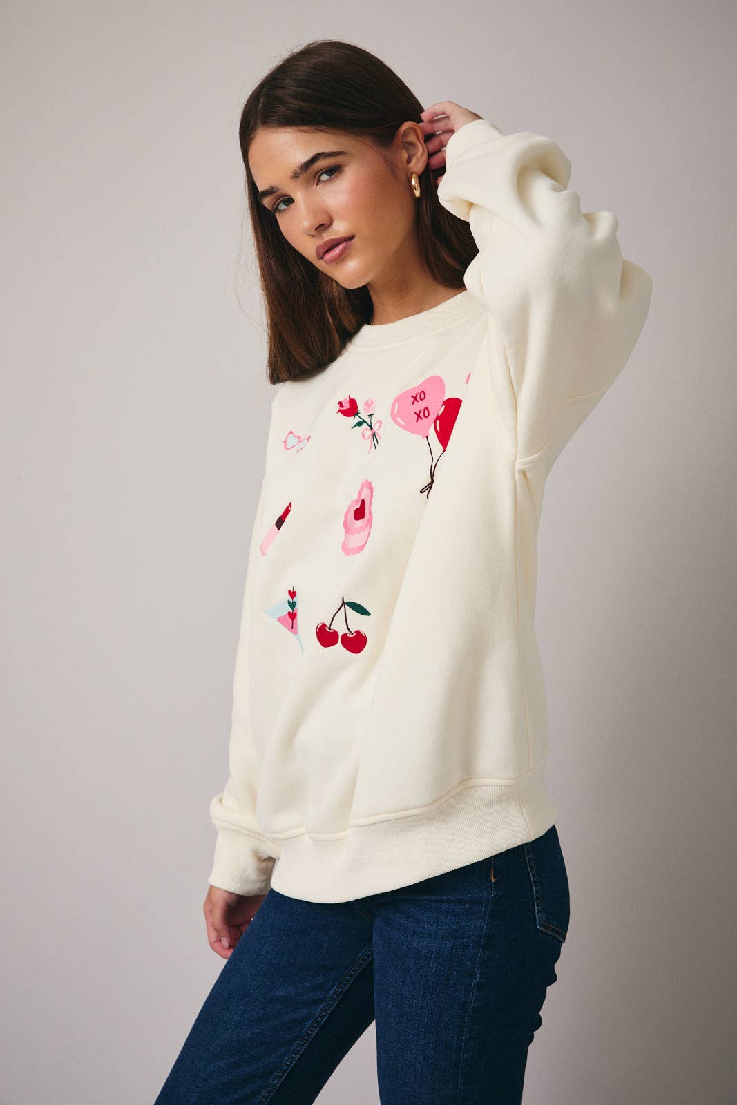 ROUND NECK Valentine Embroidered Sweatshirt