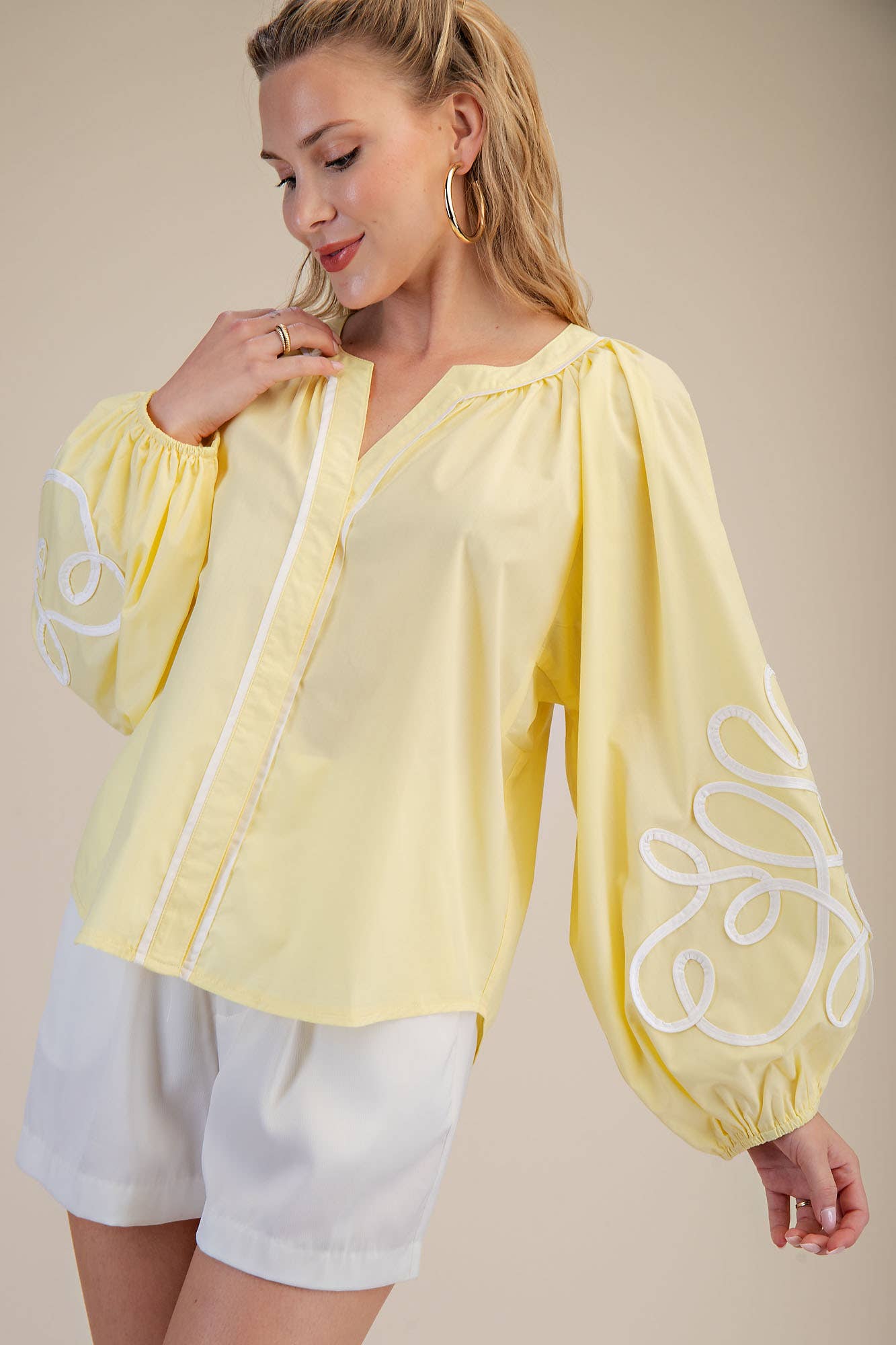 Soutache Contrast Detail Puff Sleeve Blouse