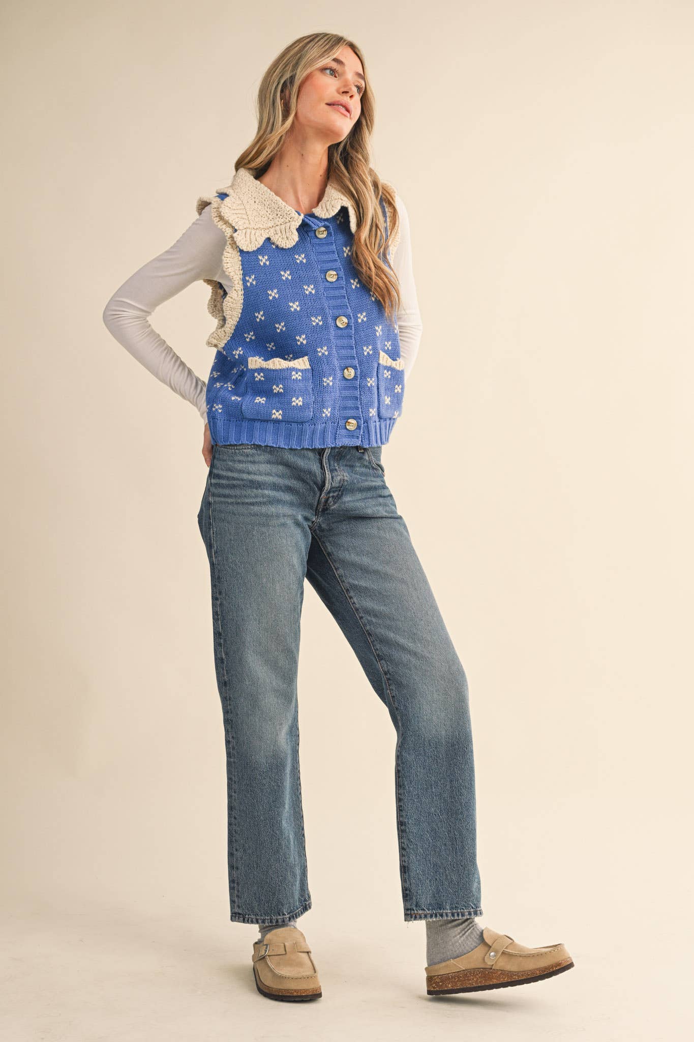DOLL COLLAR SWEATER VEST