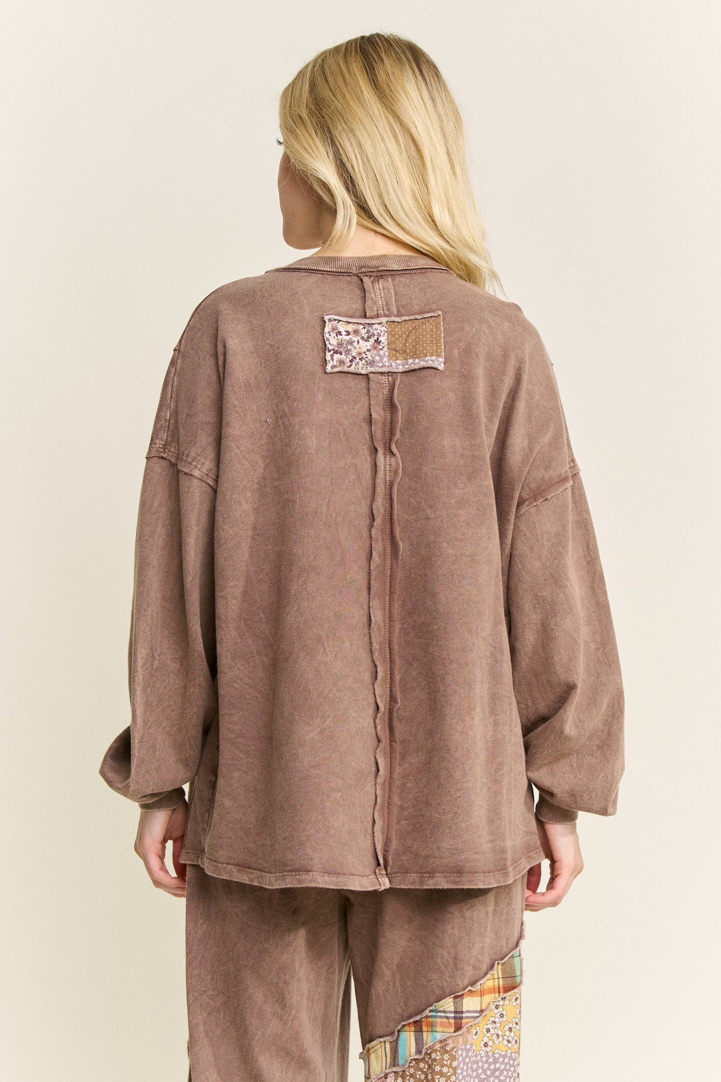 Mineral Washed Patch Daisy Longsleeve