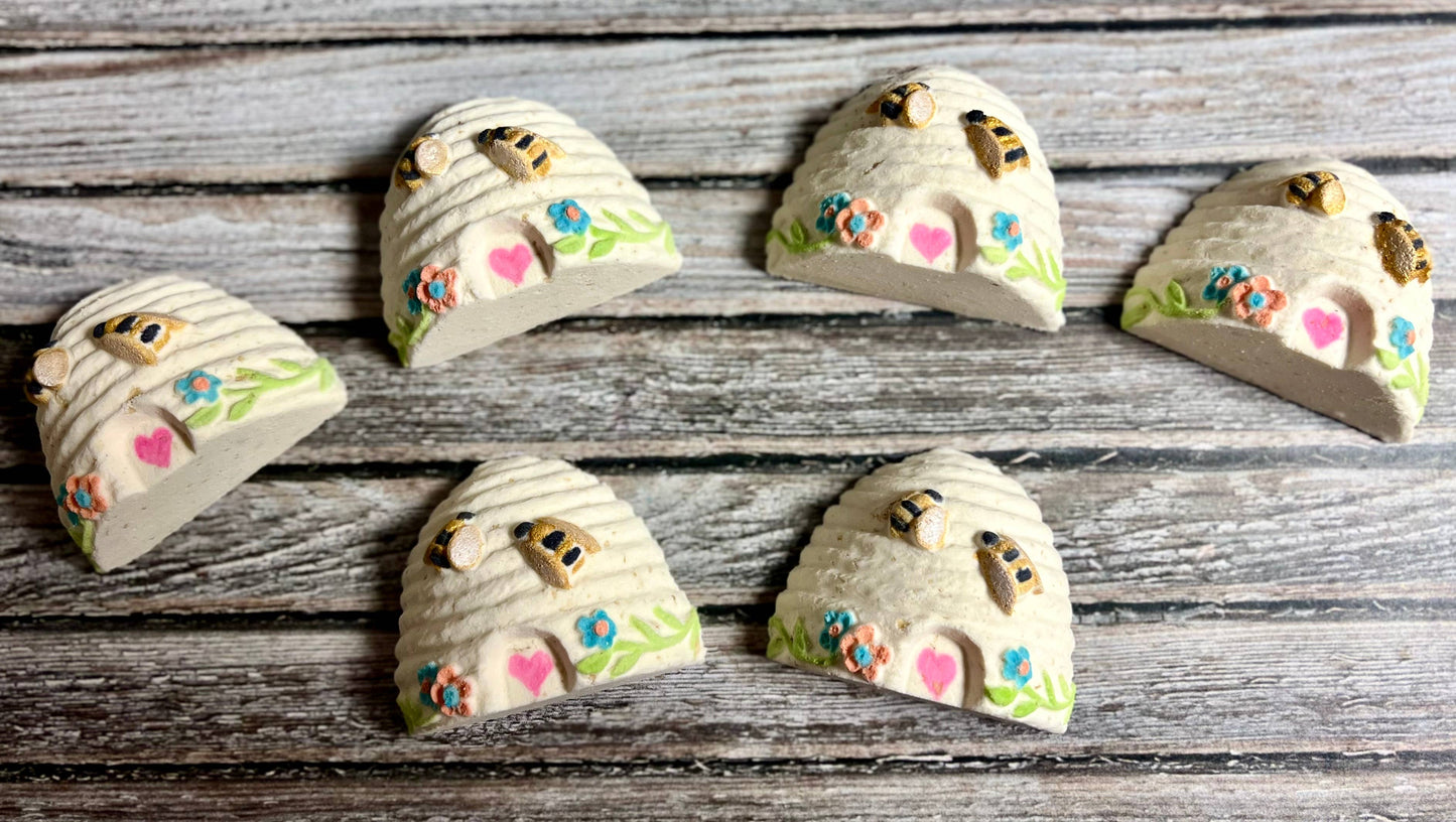 Honey Bee Mine Bath Bomb