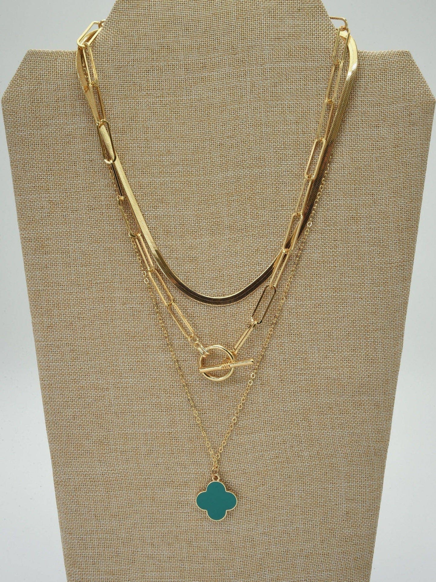 Multi Layered Clover Pendant Necklace