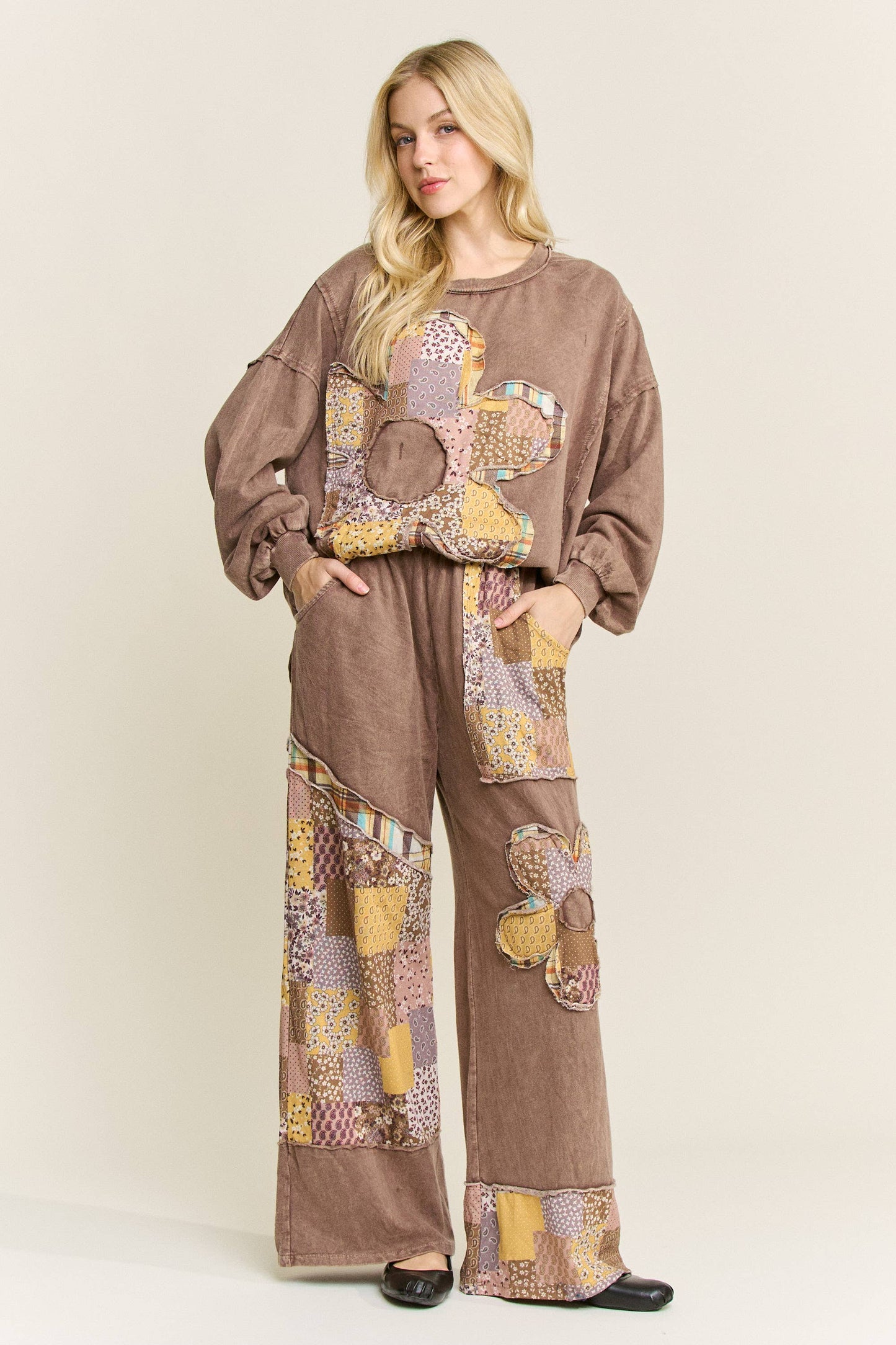 Mineral Washed Patch Daisy Longsleeve