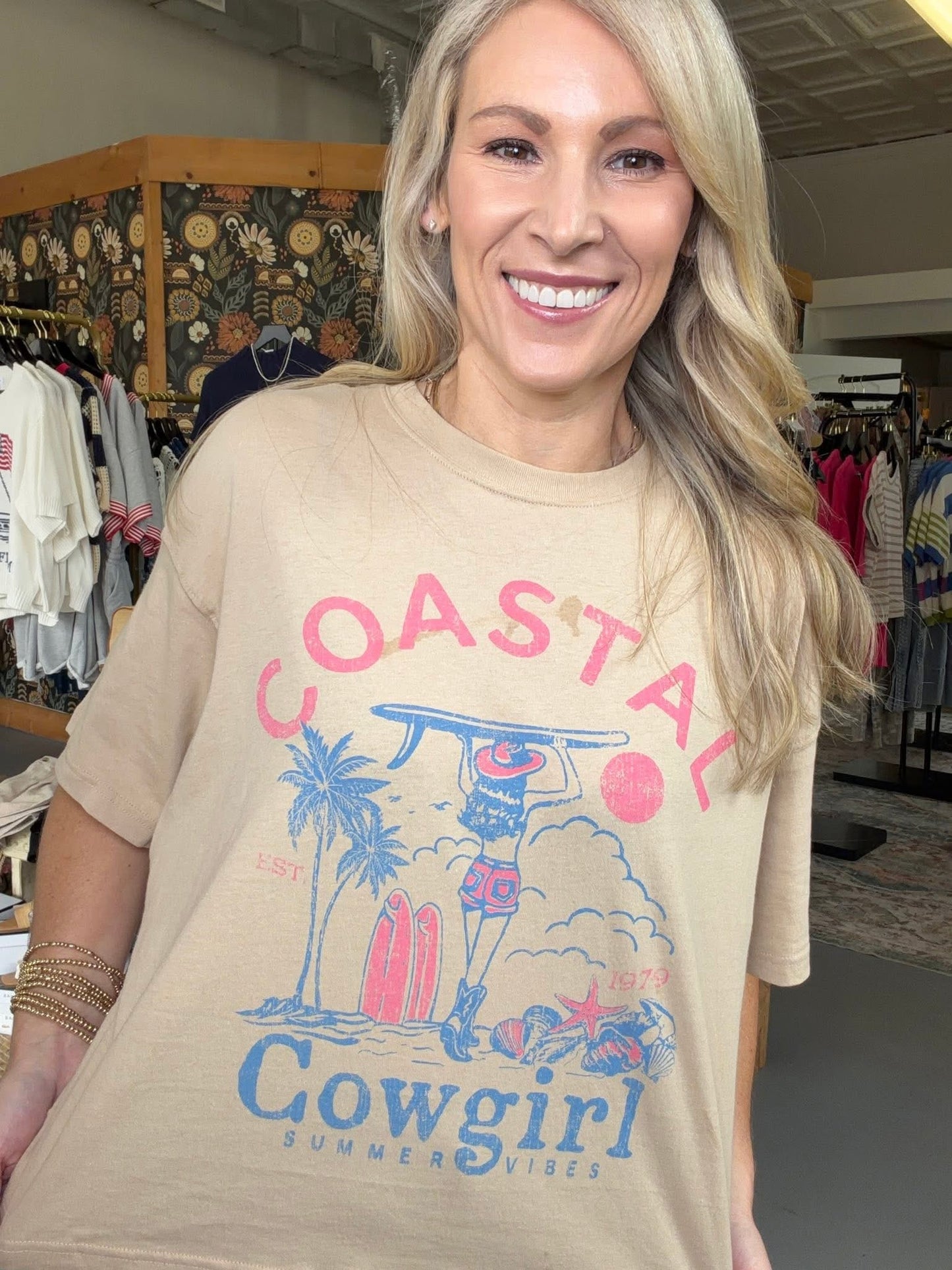 COASTAL COWGIRL SUMMUER VIBES GRAPHIC LONG CROP TOP
