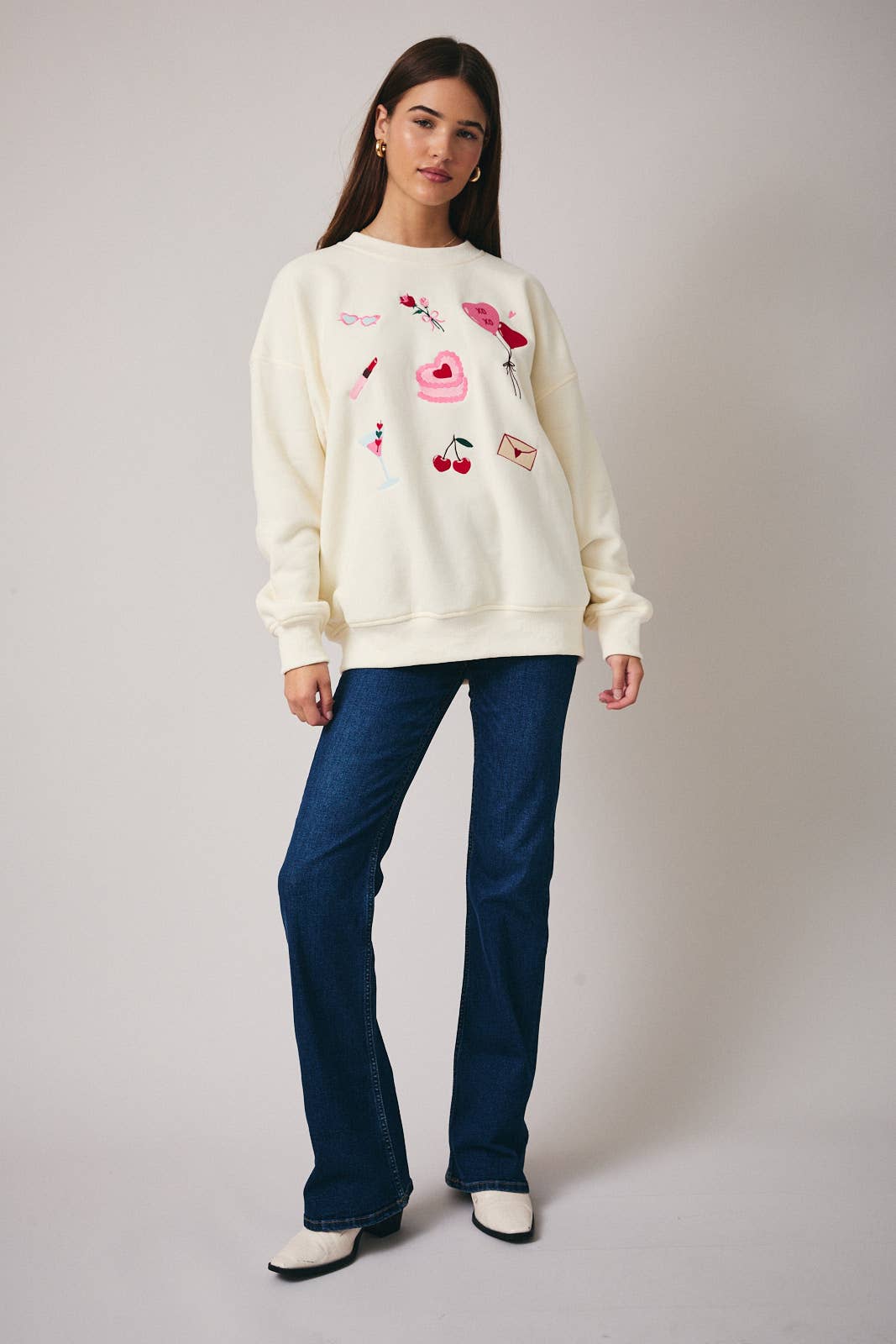 ROUND NECK Valentine Embroidered Sweatshirt