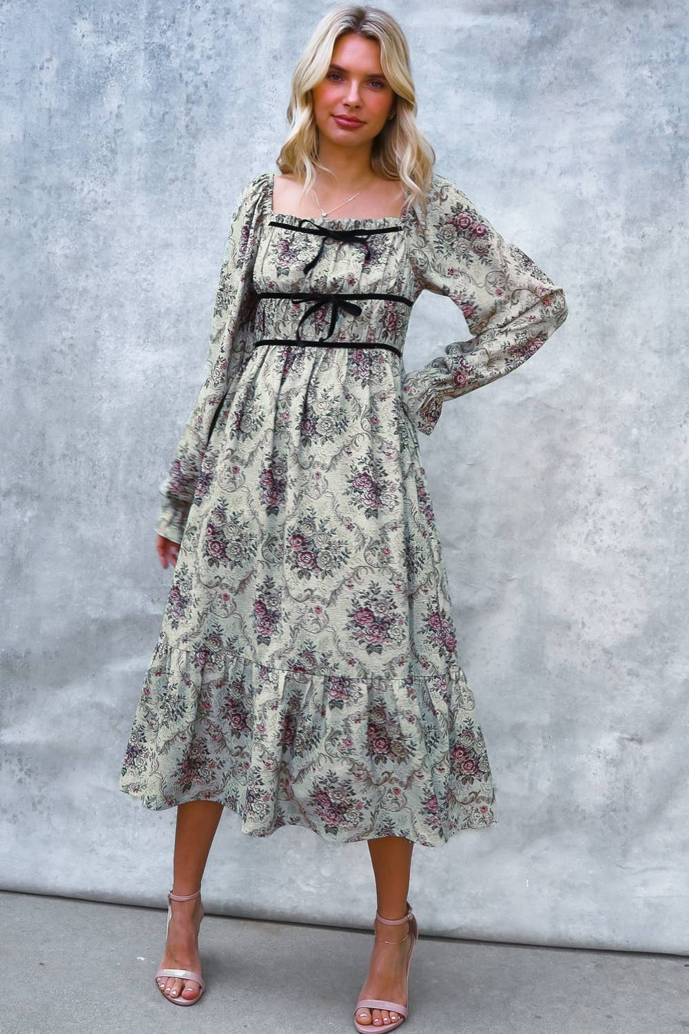 SHIRRED SMOCKING VINTAGE FLORAL PRINT MIDI DRESS