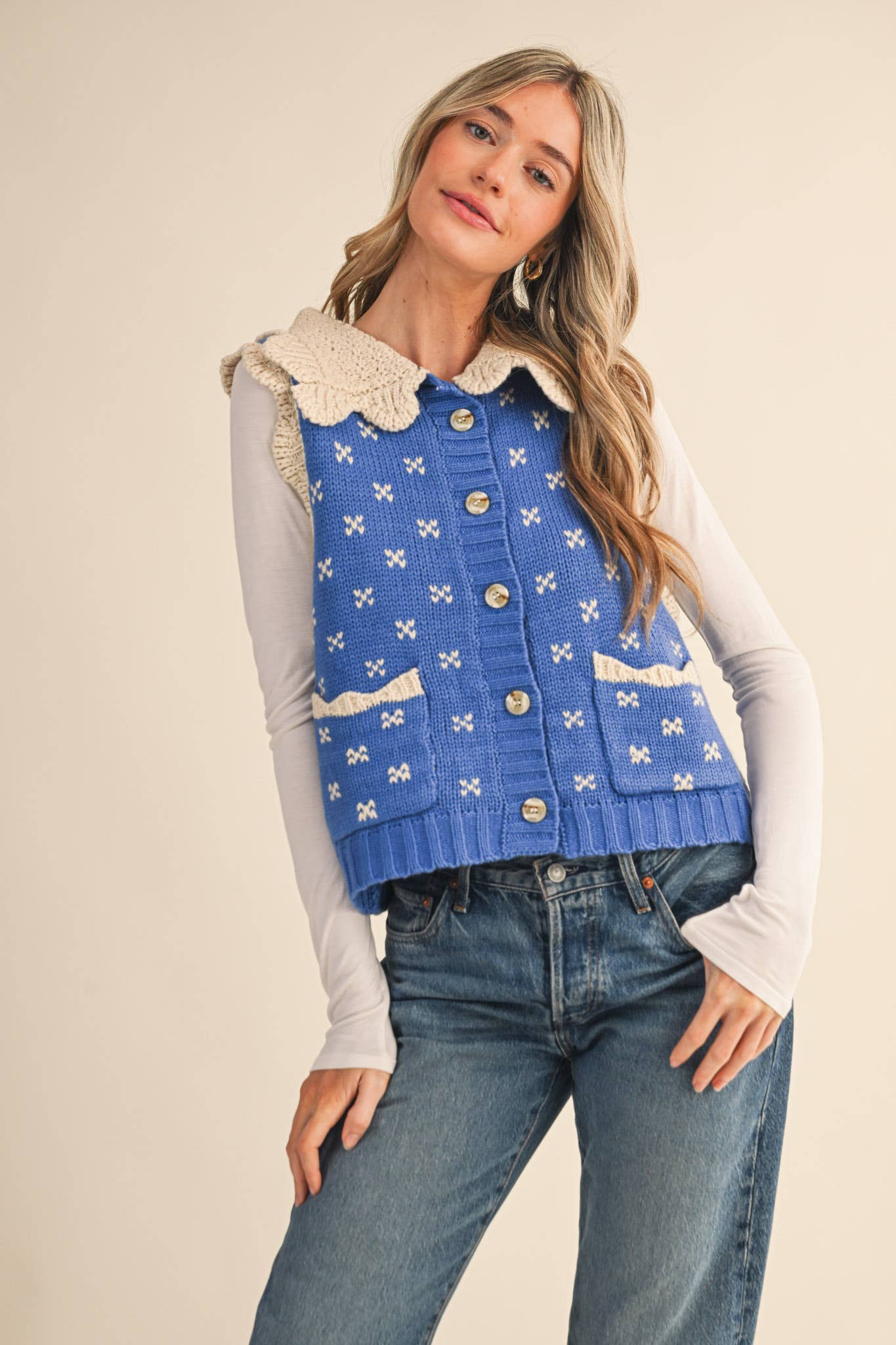 DOLL COLLAR SWEATER VEST