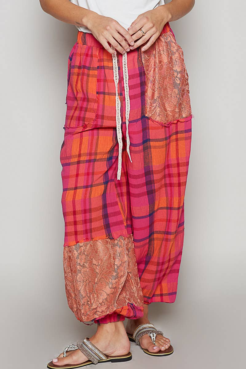 Plaid pattern raw edge woven jogger pants