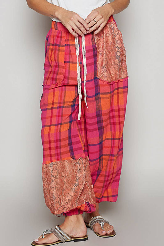 Plaid pattern raw edge woven jogger pants