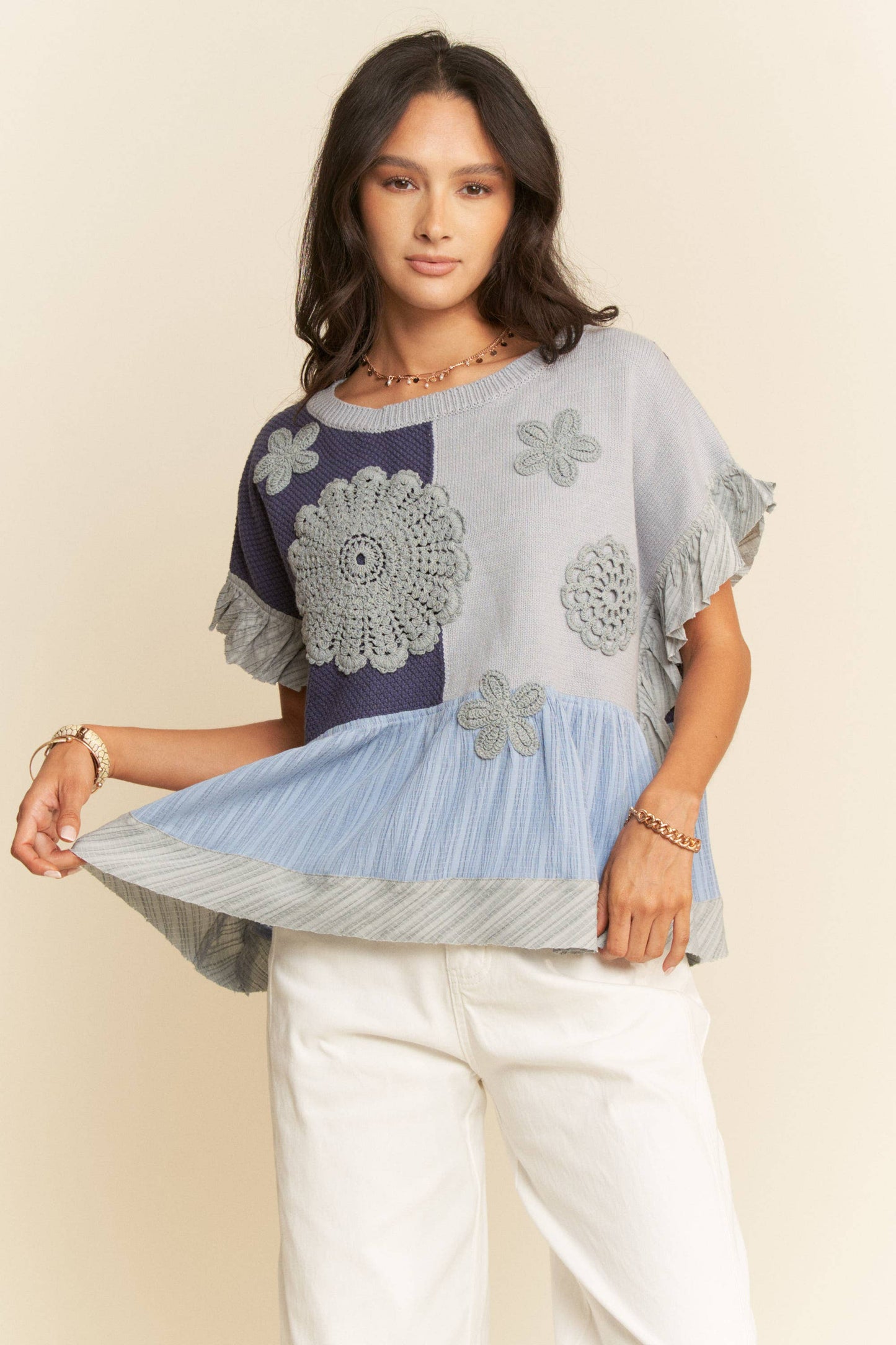 SWEATER TEXTURED FABRIC RUFFLE DETAIL TOP