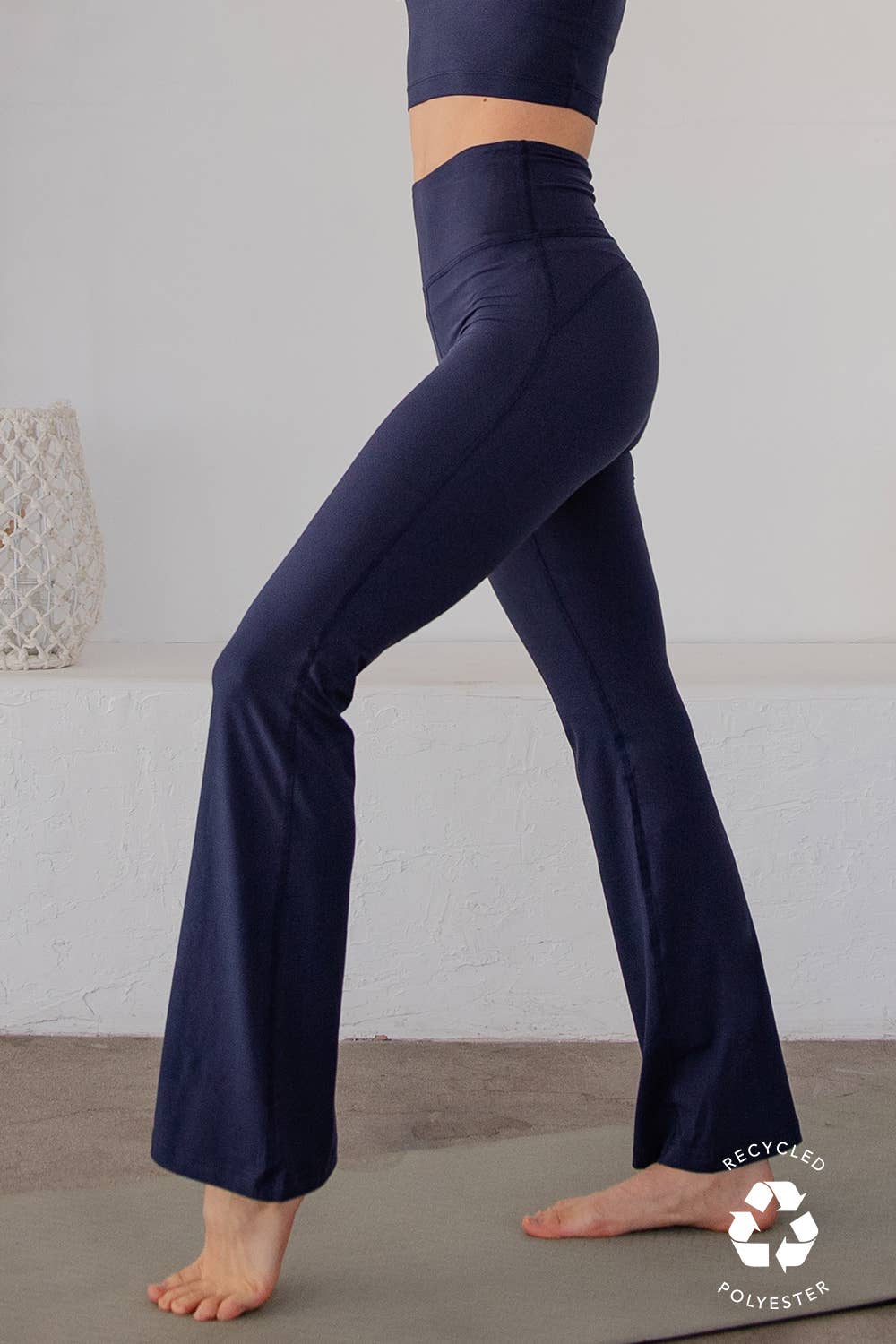 FLARED YOGA PANTS
