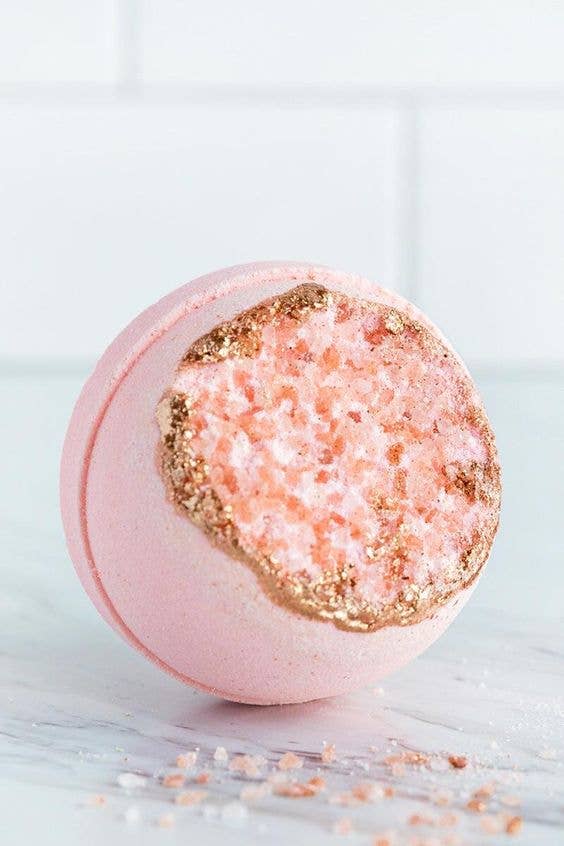 Rose Quartz Crystal Geode Bath Bomb 🎄 Pink Christmas gifts