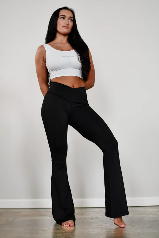 Cross Form Flare Leggings - Black