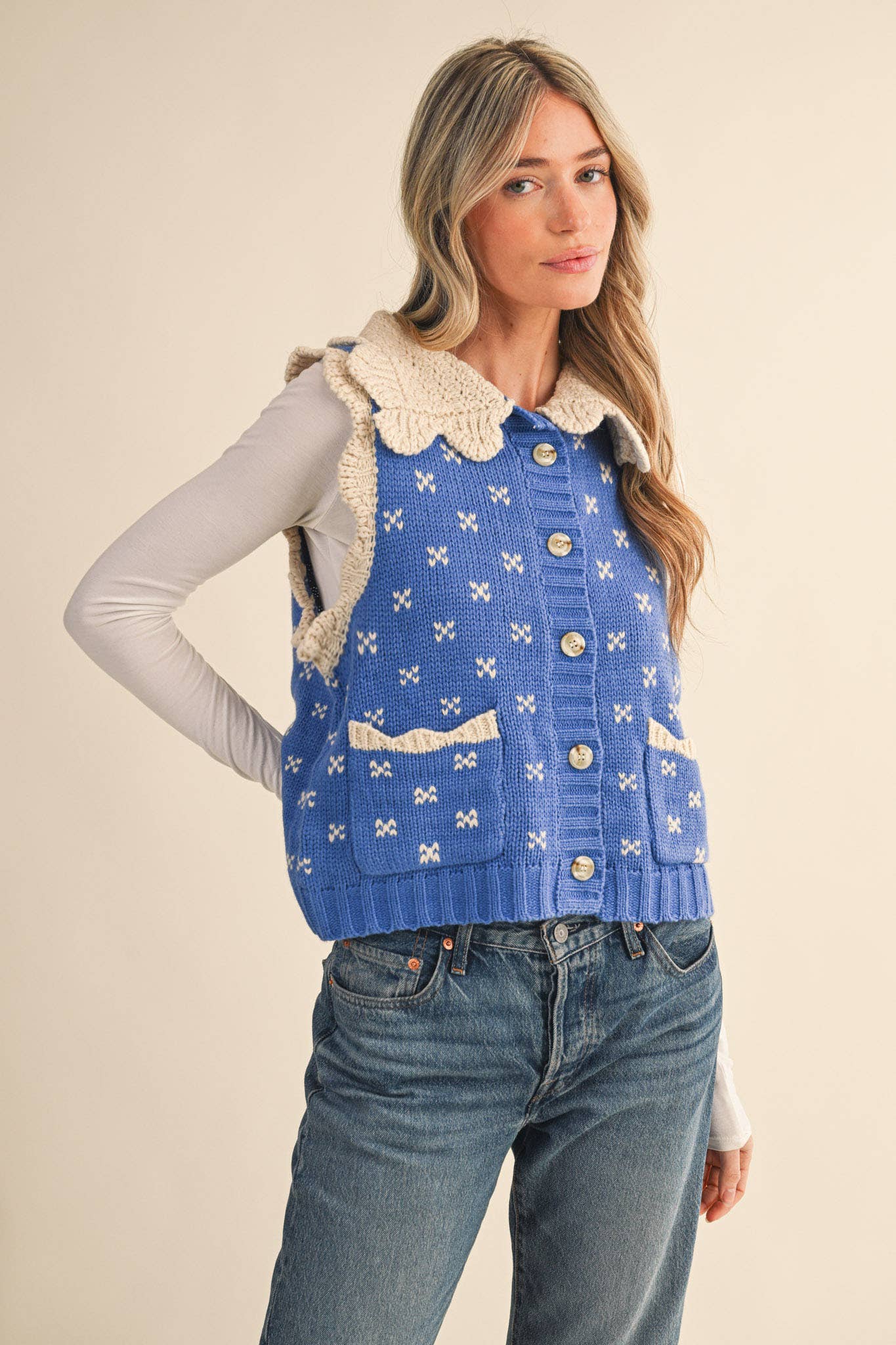 DOLL COLLAR SWEATER VEST