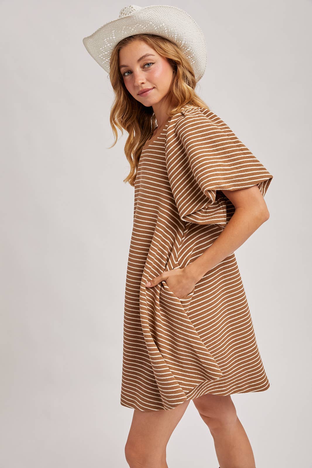 PUFF SLEEVES BILLOWY SILHOUETTE STRIPED DRESS