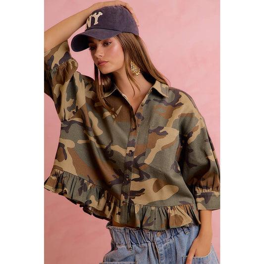 CAMO PRINTED RUFFLED HEM BUTTON DOWN