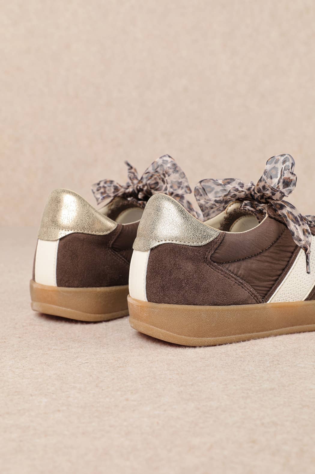 DIXIE SIDE STRAP LACE-UP COURT SNEAKERS